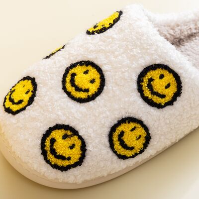 Melody Smiley Face Slippers  | KIKI COUTURE