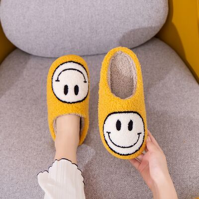 Melody Smiley Face Slippers  | KIKI COUTURE