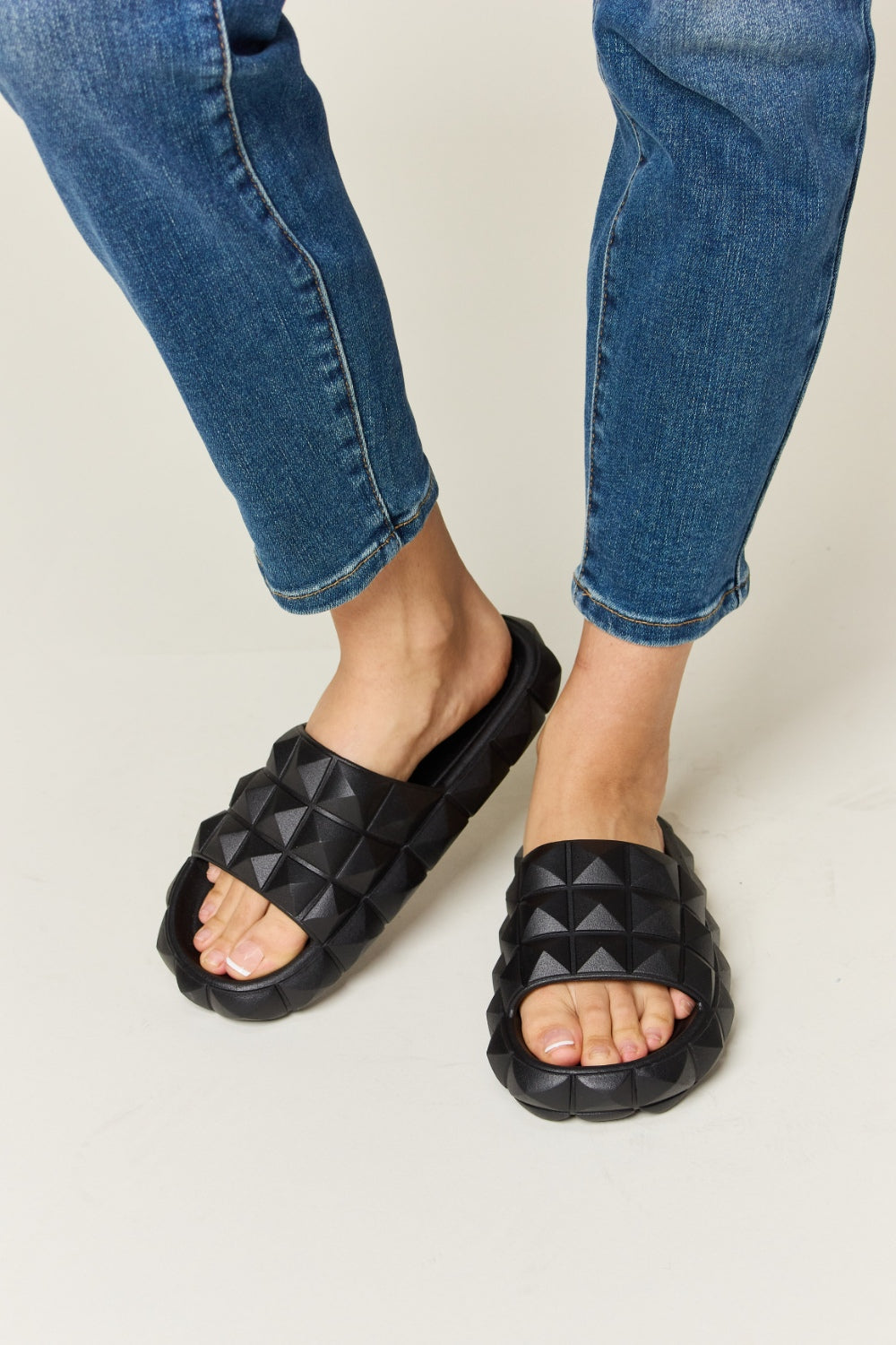 WILD DIVA Pyramid Stud Toe Band Footbed Sandals  | KIKI COUTURE